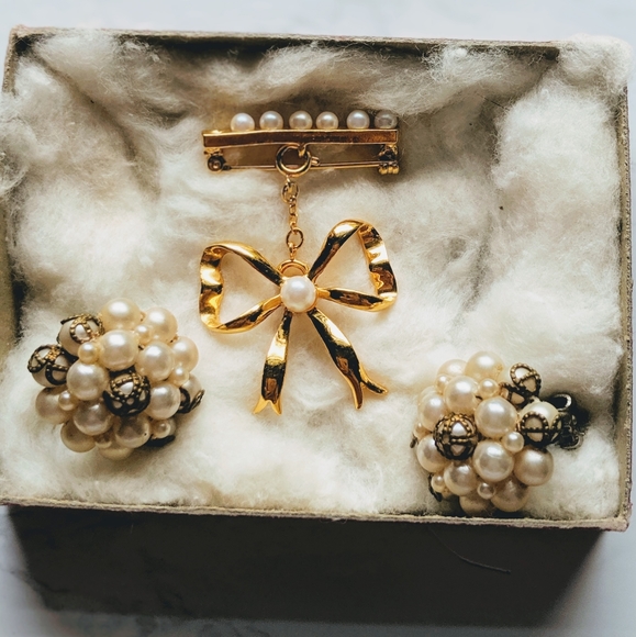 Vintage Jewelry - Vintage Pearl set